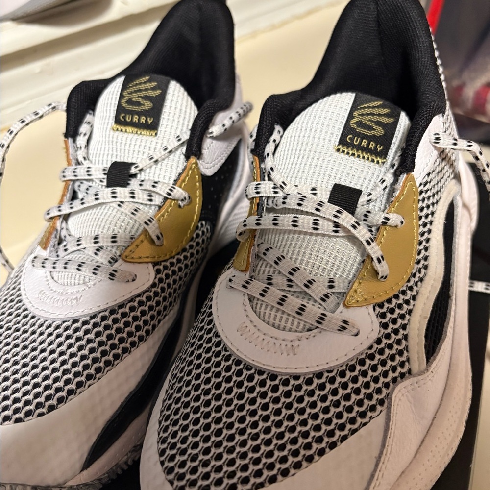 Under Armour Kids Sneakers - Black, White, Gold